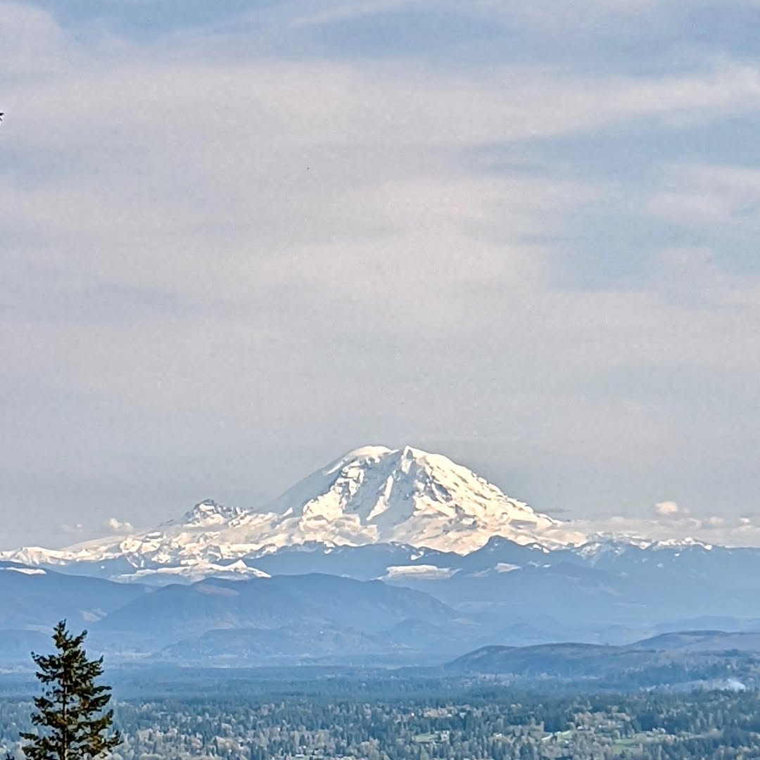 Poo Poo Point in WA, USA - Travel photography by Rohan Goel
