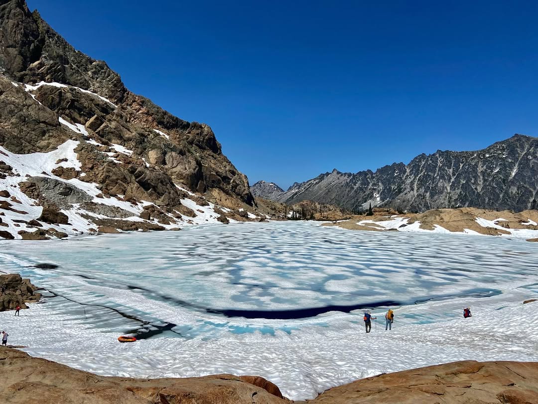 Icy Lake Ingalls in Lake Ingalls, USA - Travel photography by Rohan Goel