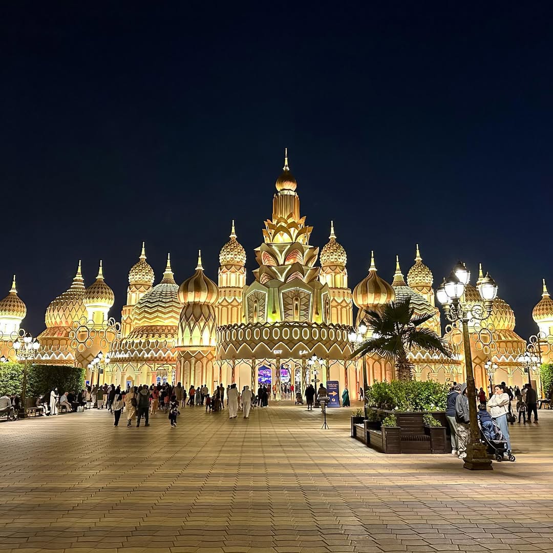 Dazzling Dubai in Dubai, United Arab Emirates - Travel photography by Rohan Goel