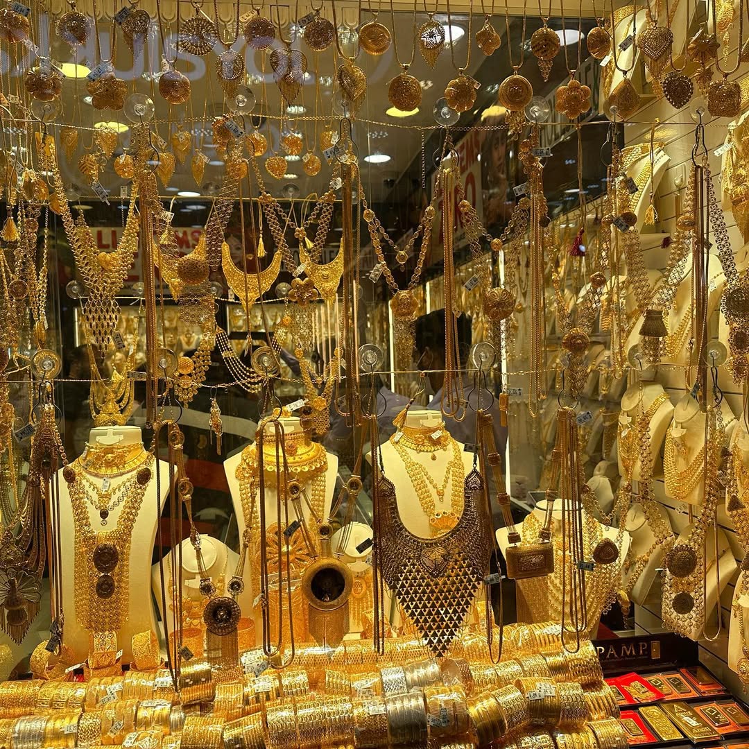 Dazzling Dubai in Dubai, United Arab Emirates - Travel photography by Rohan Goel