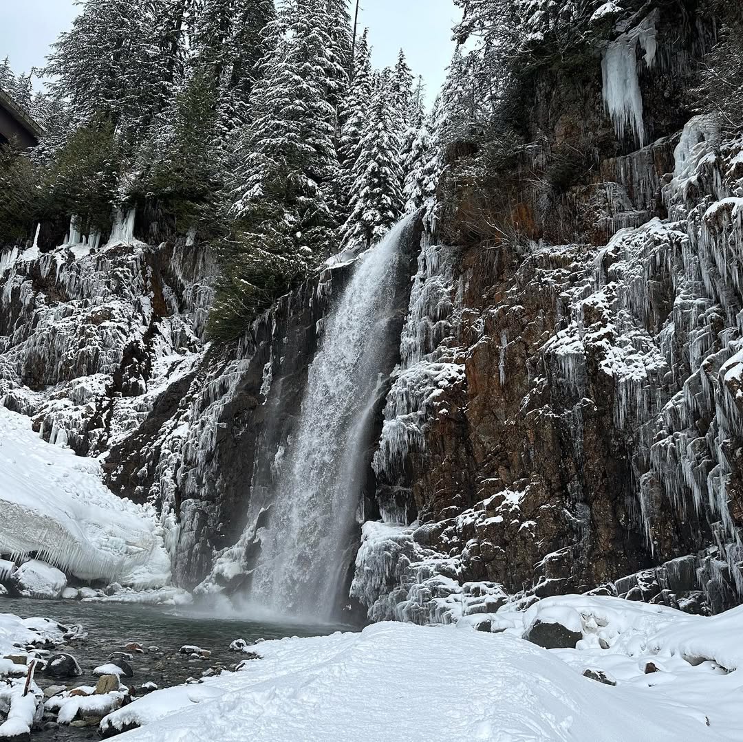 Frozen Franklin Falls in WA, USA - Travel photography by Rohan Goel