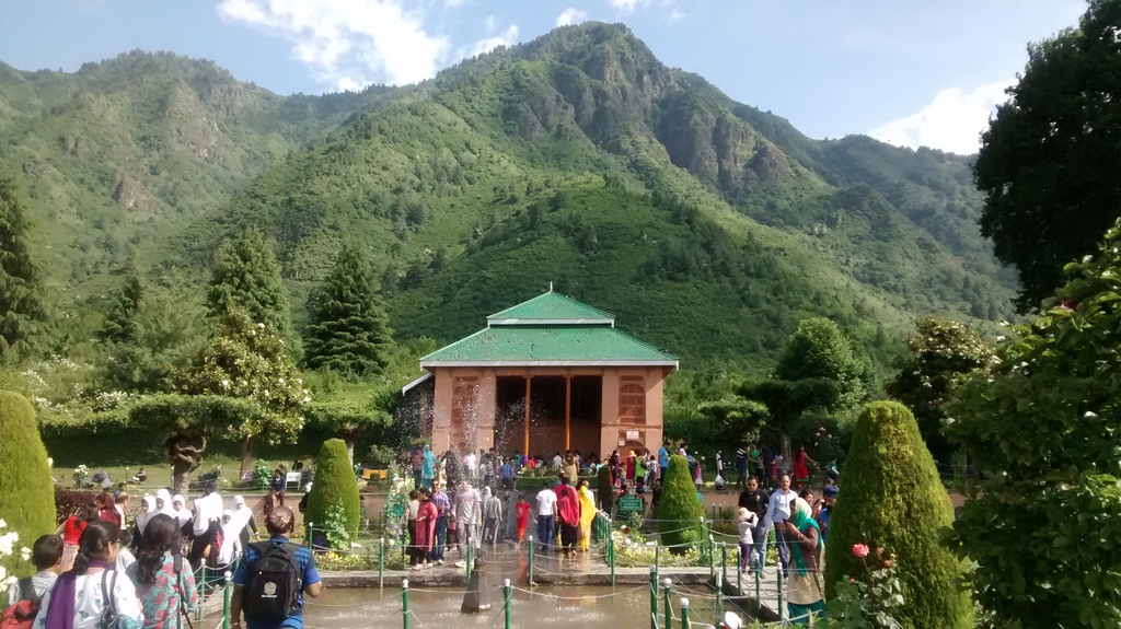 Kashmir - Paradise on Earth. Kashmir + Jammu + VaishnoDevi. MemExp Blog