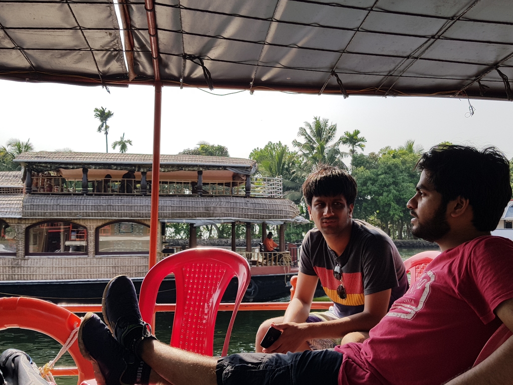 Backwaters at Alleppey. Alleppey + Kochi. MemExp Blog